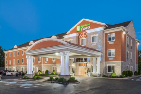 Отель Holiday Inn Express Hotel & Suites 1000 Islands - Gananoque, an IHG Hotel  Гананоке